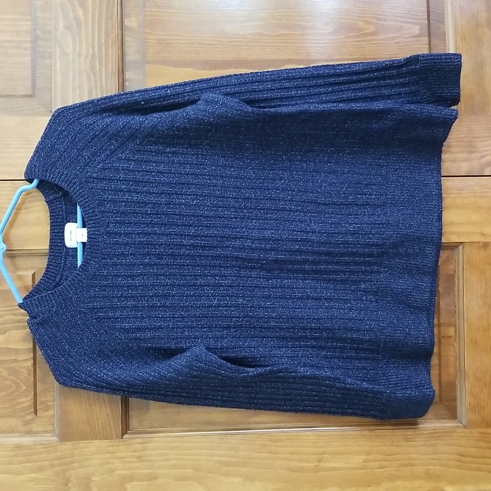 Old navy sweater